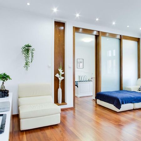 Royal Apartment Near River - Nek4Th Prague Extérieur photo